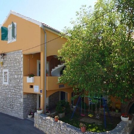 Apartments Stosa Nin Bagian luar foto